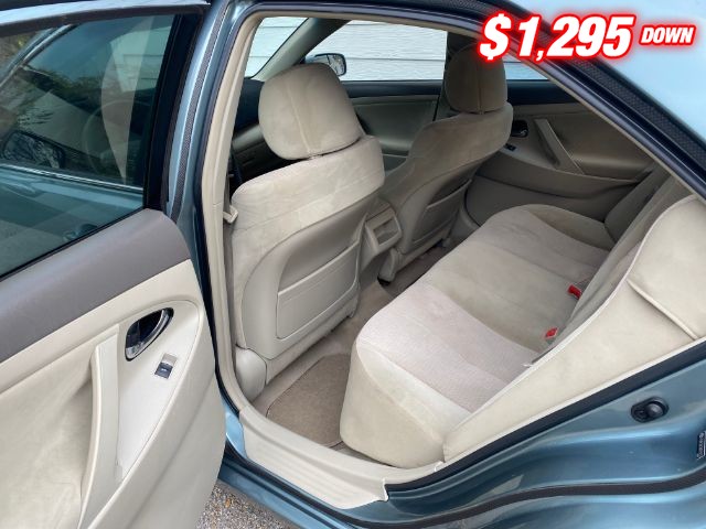 Toyota Camry Vehicle Image 06