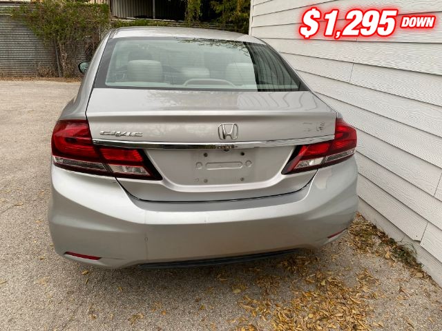 Honda Civic Sedan Vehicle Image 04