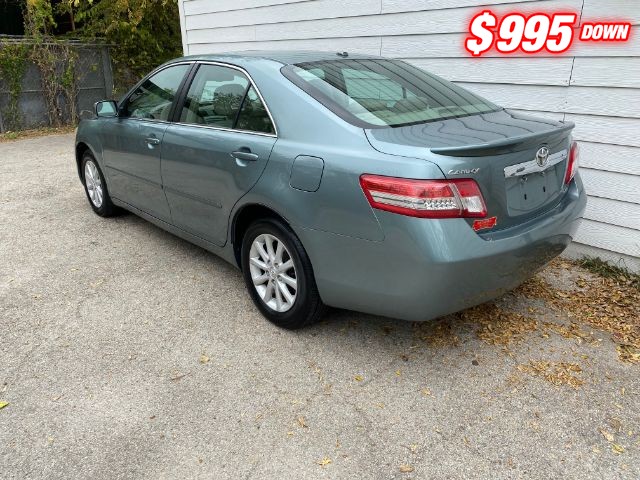 Toyota Camry Vehicle Image 03