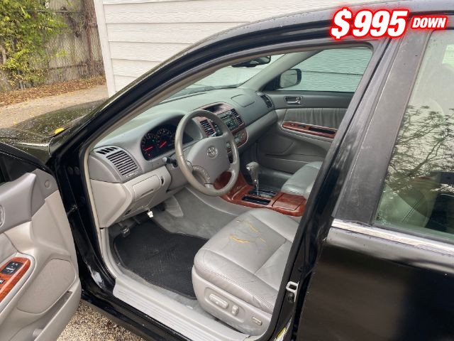 Toyota Camry Vehicle Image 05