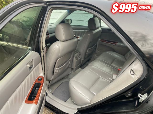 Toyota Camry Vehicle Image 06