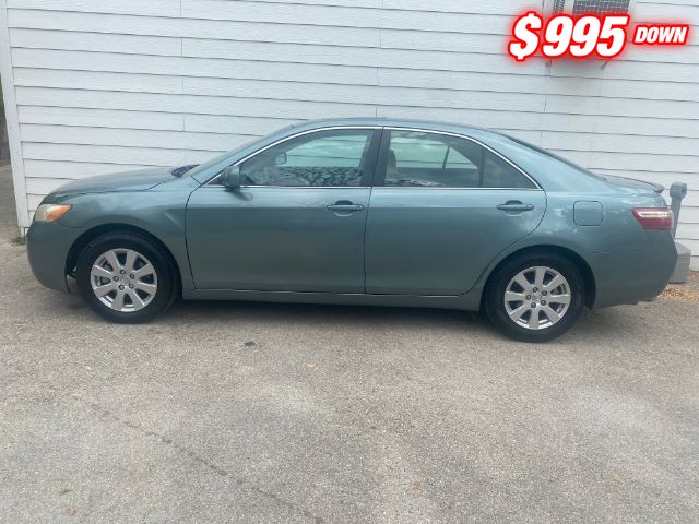 Toyota Camry Vehicle Image 02