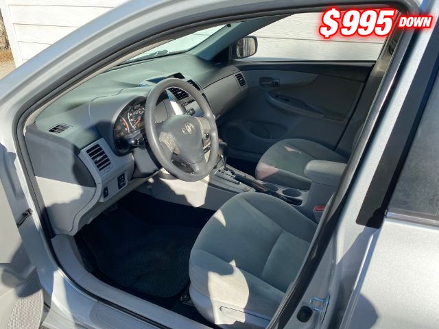 Toyota Corolla Vehicle Image 05