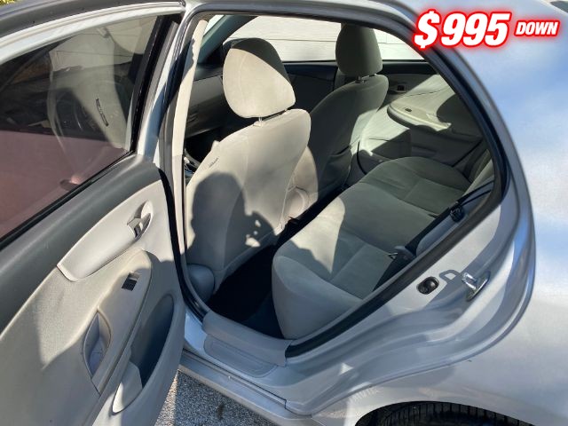 Toyota Corolla Vehicle Image 06