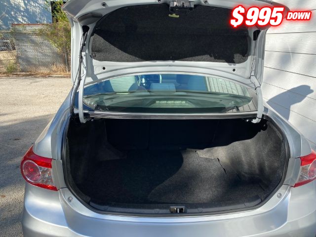 Toyota Corolla Vehicle Image 07