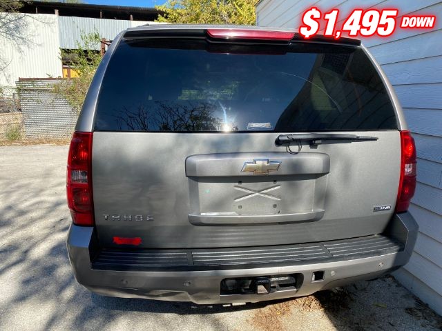 Chevrolet Tahoe Vehicle Image 04
