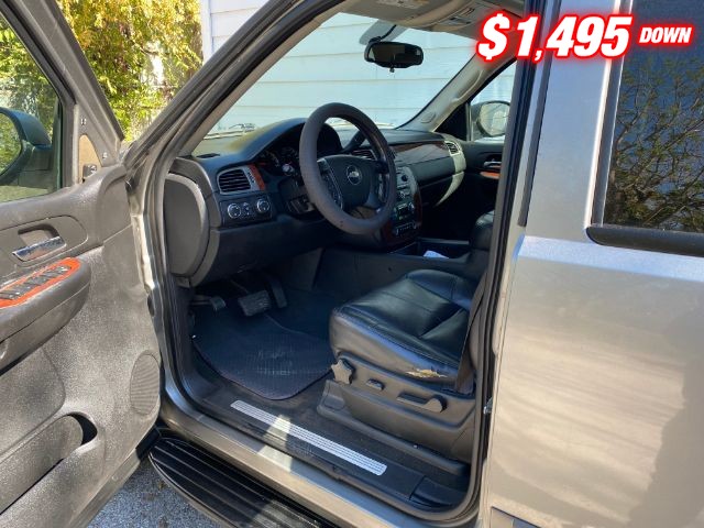 Chevrolet Tahoe Vehicle Image 05