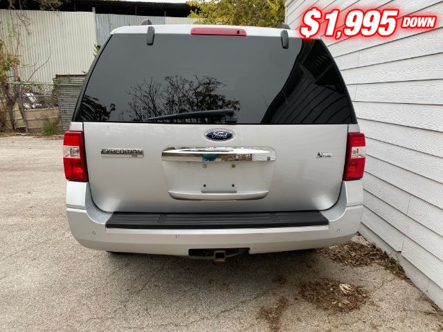 Ford Expedition Vehicle Full-screen Gallery Image 04