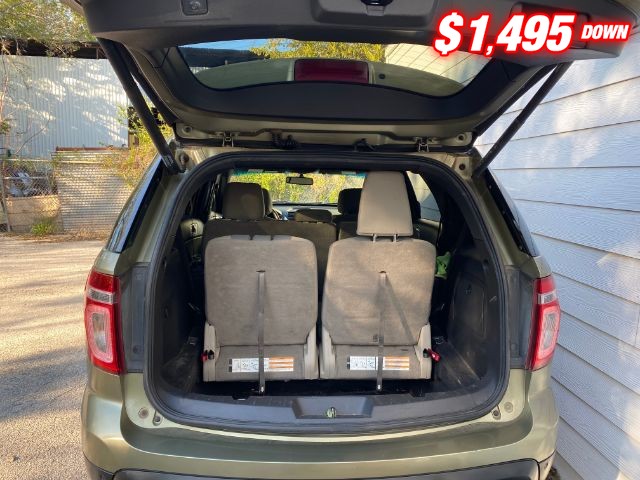 Ford Explorer Vehicle Image 07