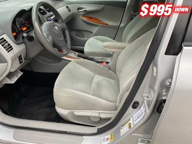 Toyota Corolla Vehicle Image 05