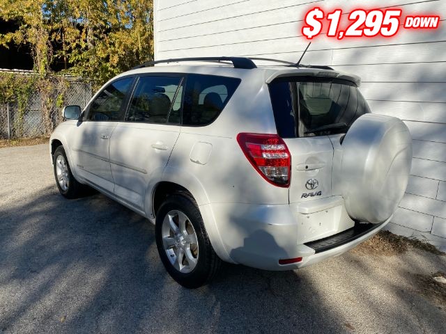 Toyota RAV4 Vehicle Image 03