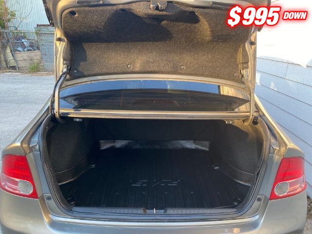 Honda Civic Sedan Vehicle Image 07