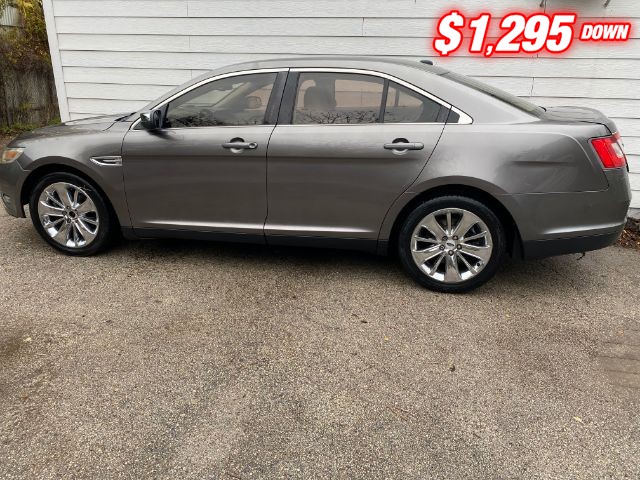 Ford Taurus Vehicle Image 02