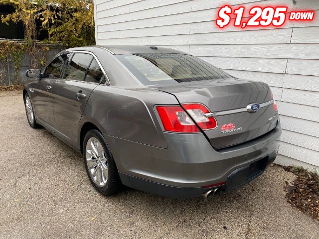 Ford Taurus Vehicle Image 03