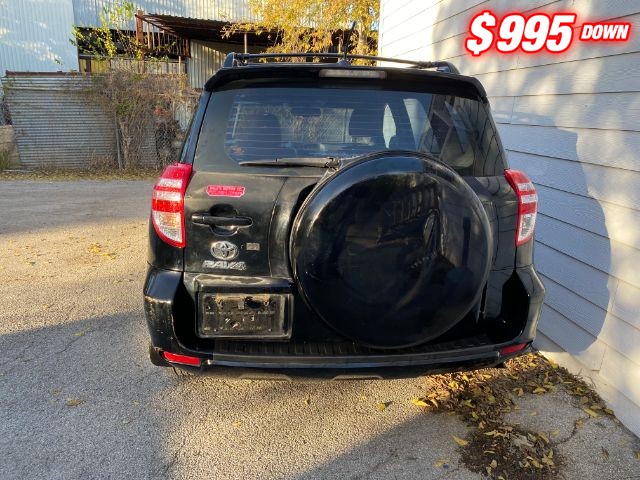 Toyota RAV4 Vehicle Image 04