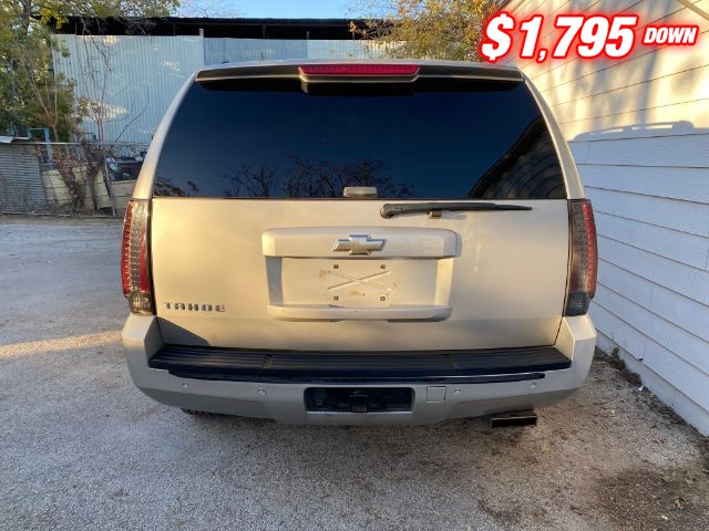 Chevrolet Tahoe Vehicle Image 04