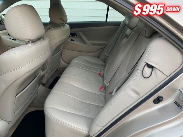 Toyota Camry Vehicle Image 06