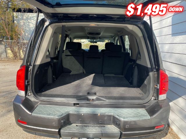 Nissan Armada Vehicle Image 07