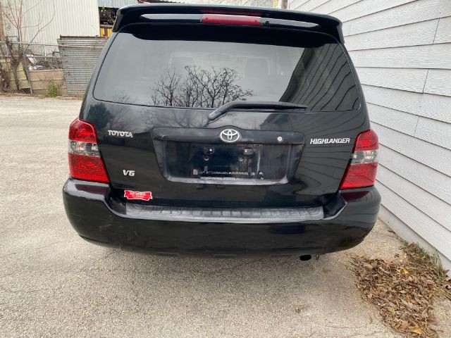 Toyota Highlander Vehicle Image 04