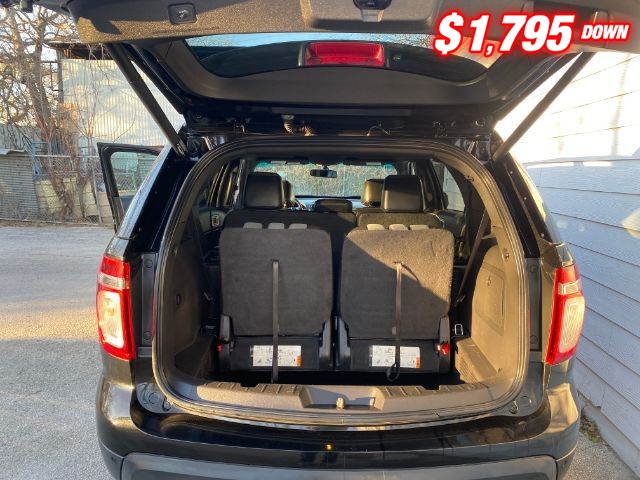 Ford Explorer Vehicle Image 07