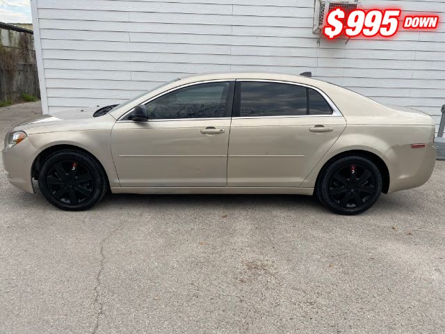 Chevrolet Malibu Vehicle Image 02