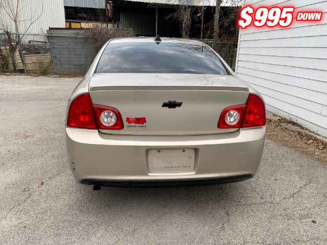 Chevrolet Malibu Vehicle Image 04