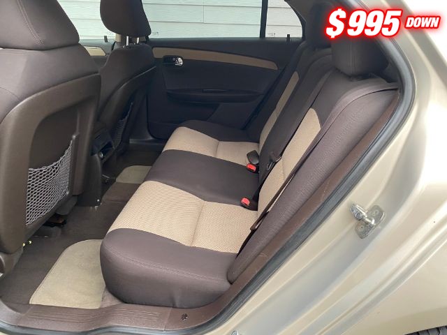 Chevrolet Malibu Vehicle Image 06