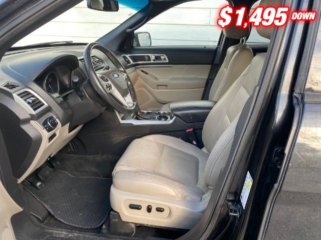 Ford Explorer Vehicle Image 05