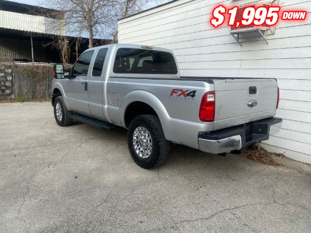 Ford Super Duty F-250 SRW Vehicle Image 03