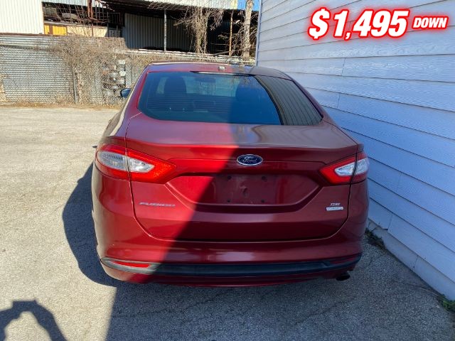 Ford Fusion Vehicle Image 04