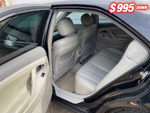 Toyota Camry Vehicle Image 06