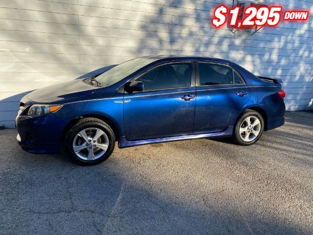 Toyota Corolla Vehicle Image 02