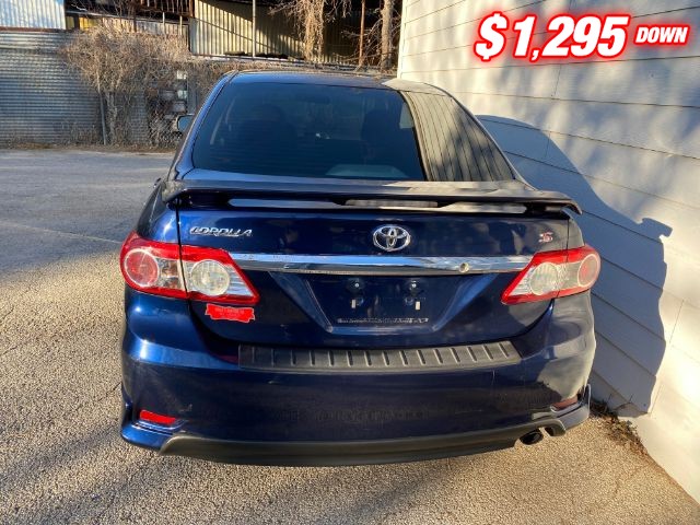 Toyota Corolla Vehicle Image 04