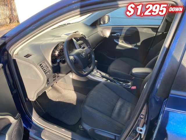 Toyota Corolla Vehicle Image 05