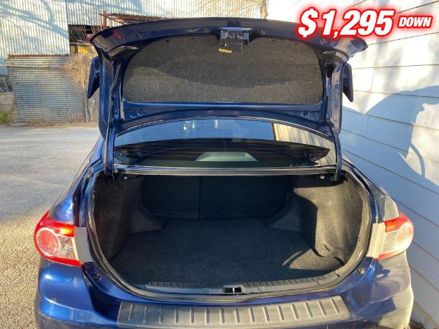 Toyota Corolla Vehicle Image 07