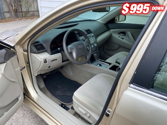 Toyota Camry Vehicle Image 05