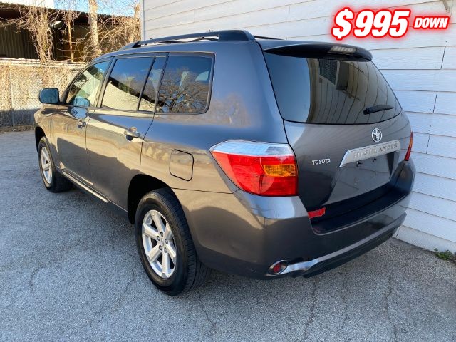 Toyota Highlander Vehicle Image 03