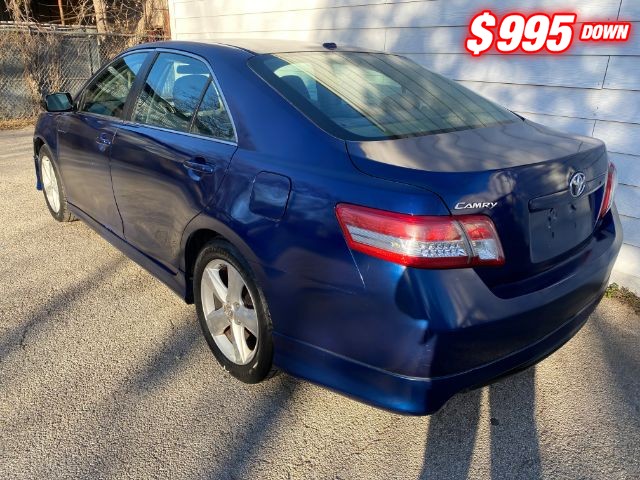 Toyota Camry Vehicle Image 03