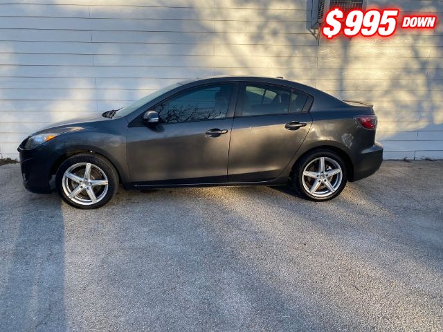 Mazda Mazda3 Sedan Vehicle Full-screen Gallery Image 02