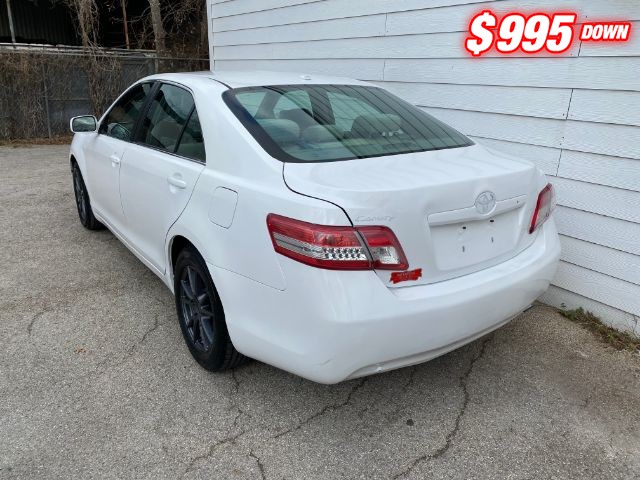 Toyota Camry Vehicle Image 03