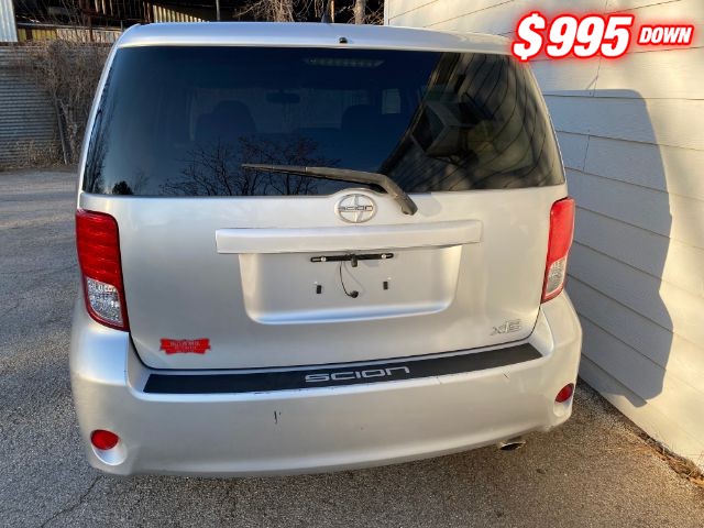 Scion xB Vehicle Full-screen Gallery Image 04