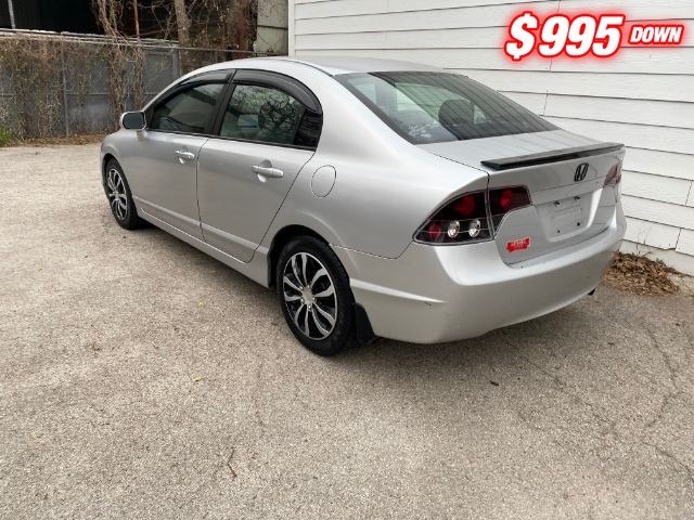 Honda Civic Sedan Vehicle Full-screen Gallery Image 03