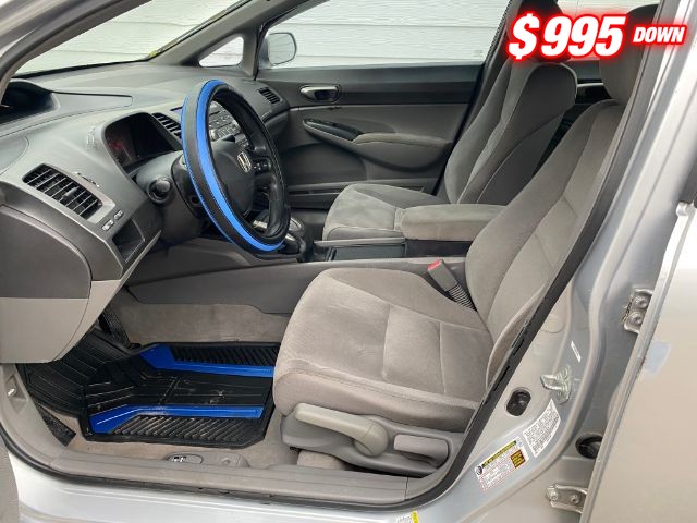 Honda Civic Sedan Vehicle Full-screen Gallery Image 05