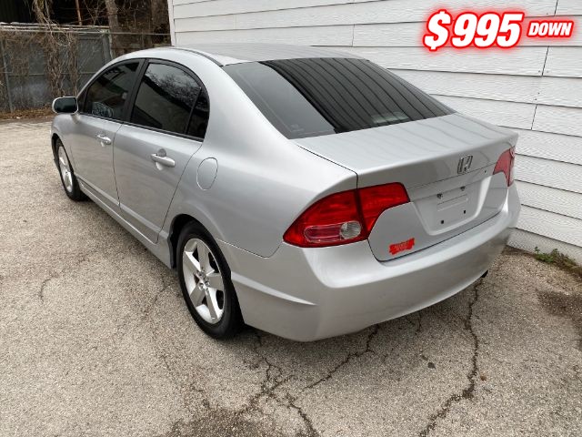 Honda Civic Sedan Vehicle Full-screen Gallery Image 03