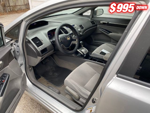 Honda Civic Sedan Vehicle Full-screen Gallery Image 05