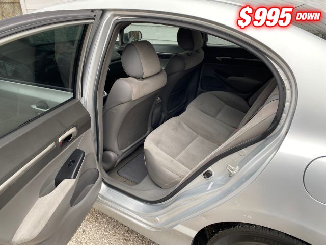 Honda Civic Sedan Vehicle Full-screen Gallery Image 06