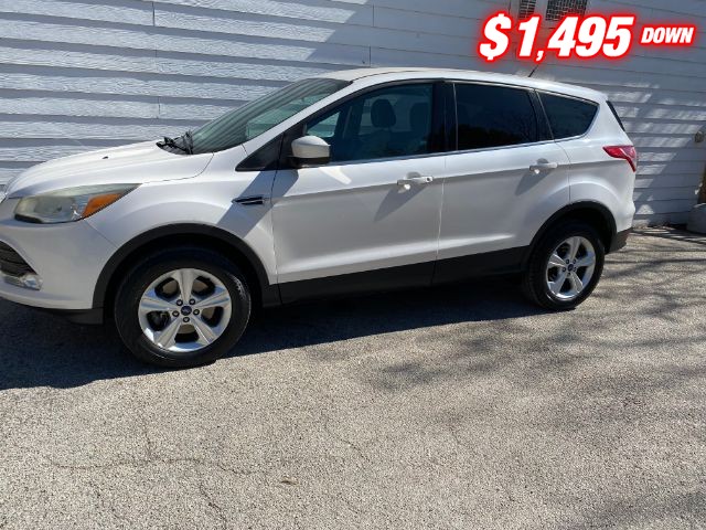 Ford Escape Vehicle Image 02