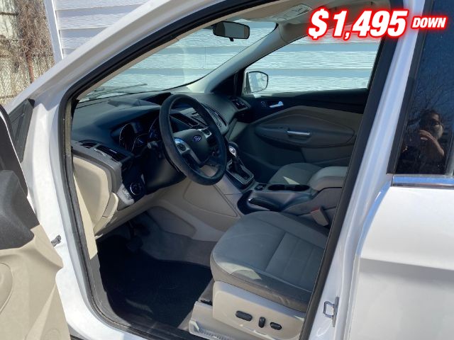 Ford Escape Vehicle Image 06