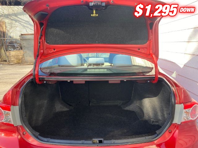 Toyota Corolla Vehicle Full-screen Gallery Image 07