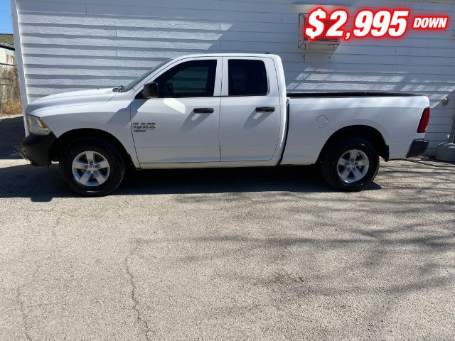 Ram 1500 Classic Vehicle Full-screen Gallery Image 02